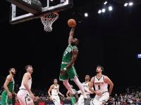 开云体育直播-猛龙队球员受伤无缘下一场比赛，球队团结备战