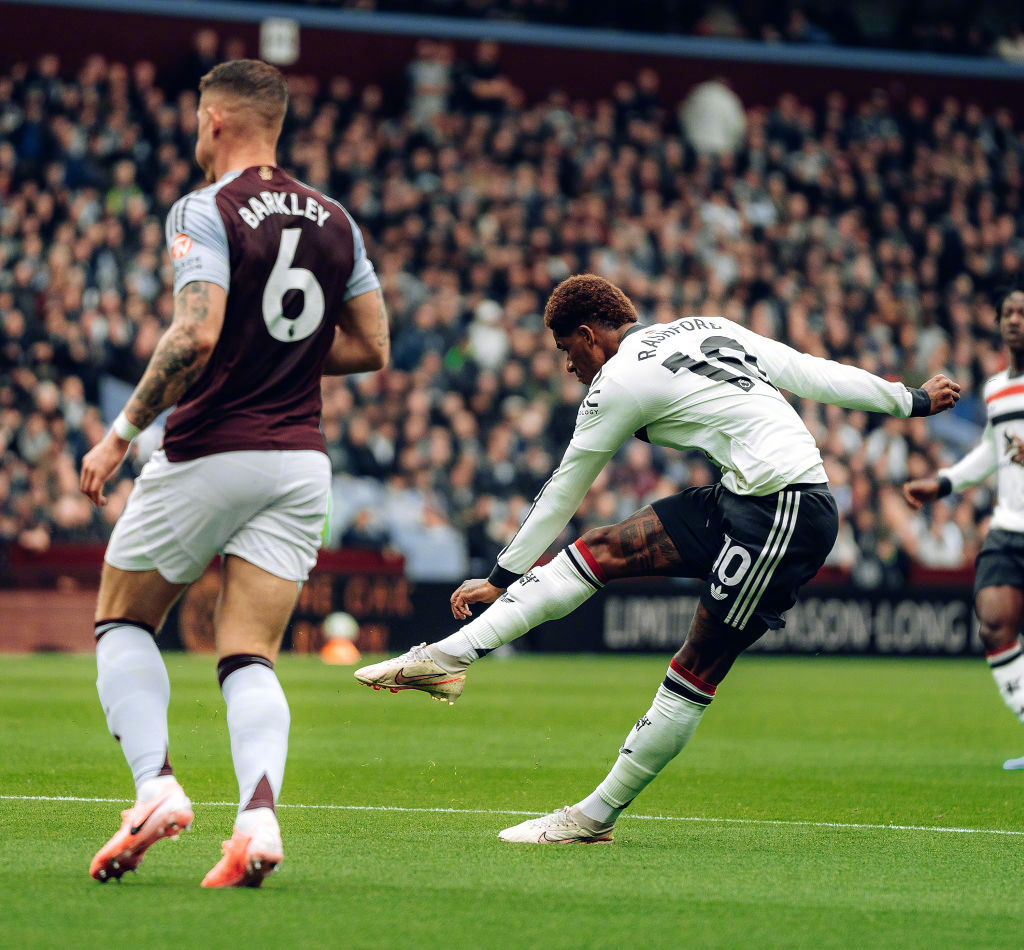 包含阿斯顿维拉逆转胜利,球迷疯狂欢呼的词条 包含阿斯顿维拉逆转胜利,球迷疯狂欢呼的词条