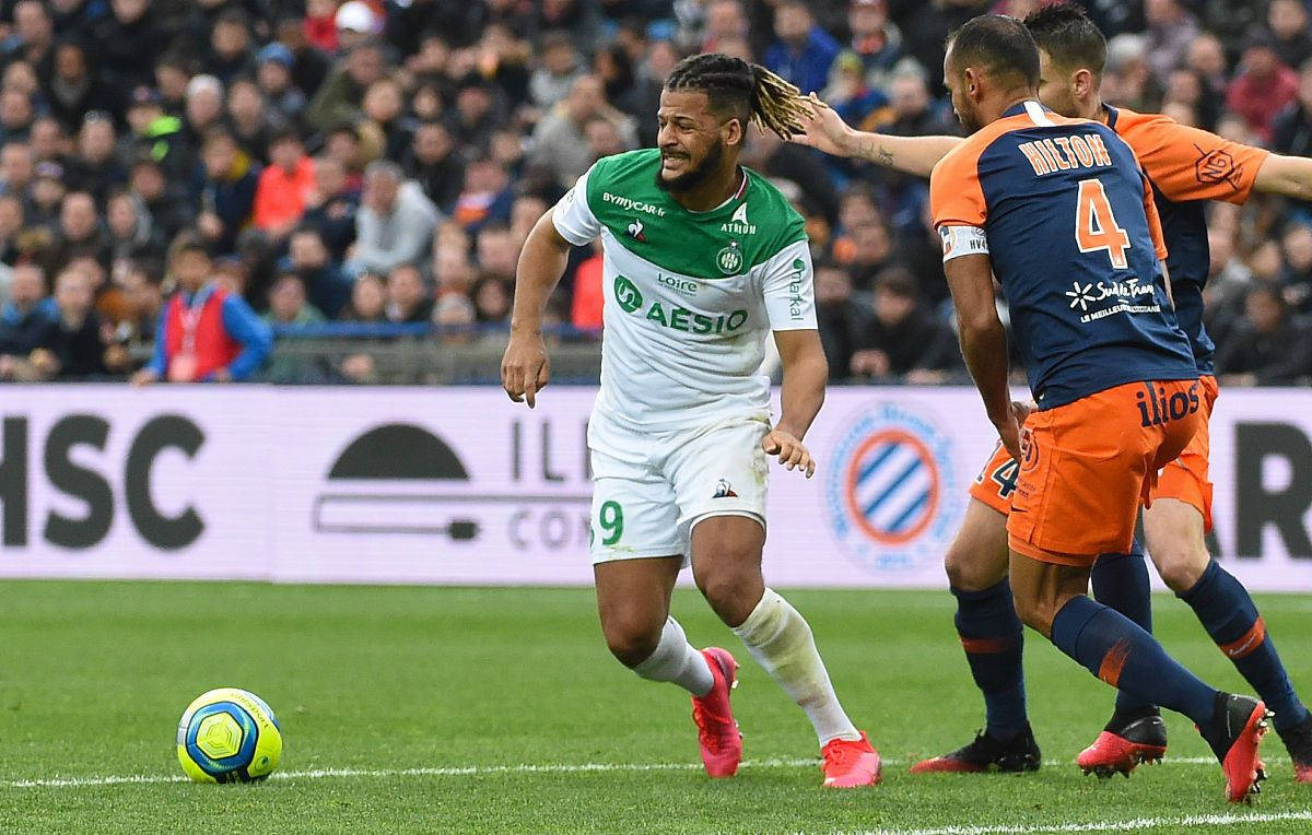 包含卡昂主场击败南特,迎来胜利的词条 包含卡昂主场击败南特,迎来胜利的词条