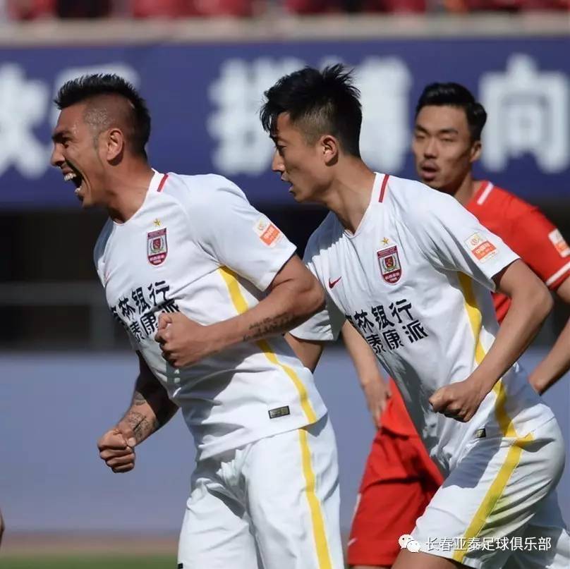 富力客场对阵权健,力求取得胜利 富力客场对阵权健,力求取得胜利