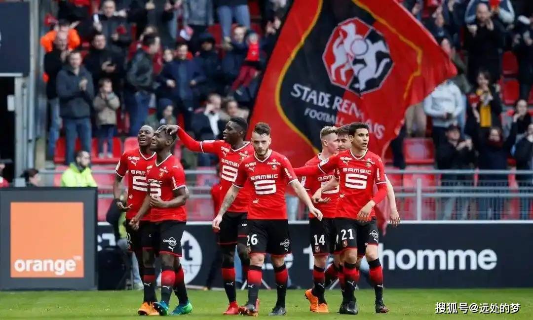 包含亚眠主场大胜雷恩，保持主场霸主地位的词条