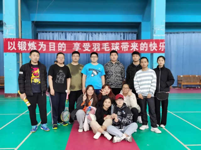 英格兰羽毛球队轻取日本羽毛球队，李宗伟打破历史纪录的简单介绍
