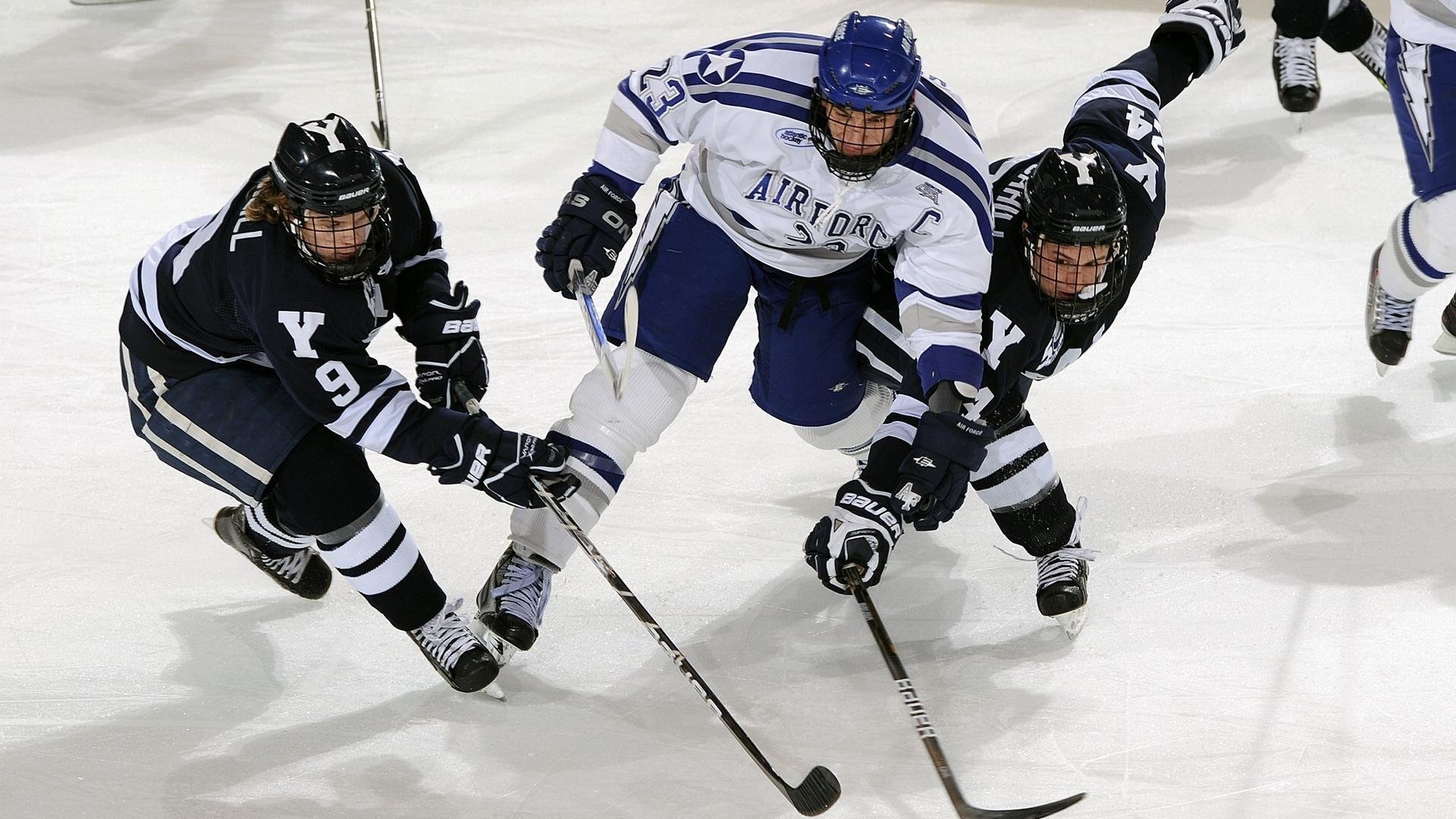 温网轻取法网？西西帕斯状态火热背后的红土与草地哲学